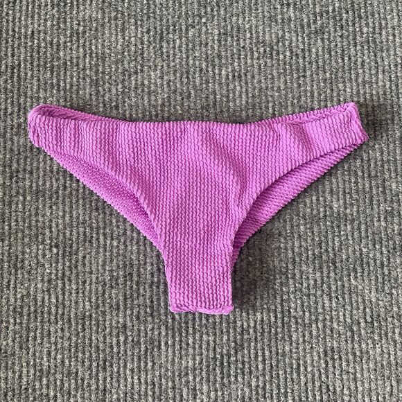 Billabong Size Medium Bikini Bottom Purple Summer High Tanga Skimpy Coverage NEW - Picture 4 of 11